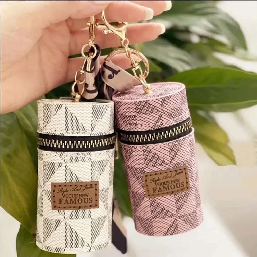 New Luxurious Lipstick Organizer/Coin Purse Keychain Pink Checkered Geo…